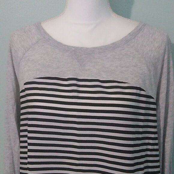 NWOT EXPRESS Striped Pullover Casual Top - Picture 6 of 11